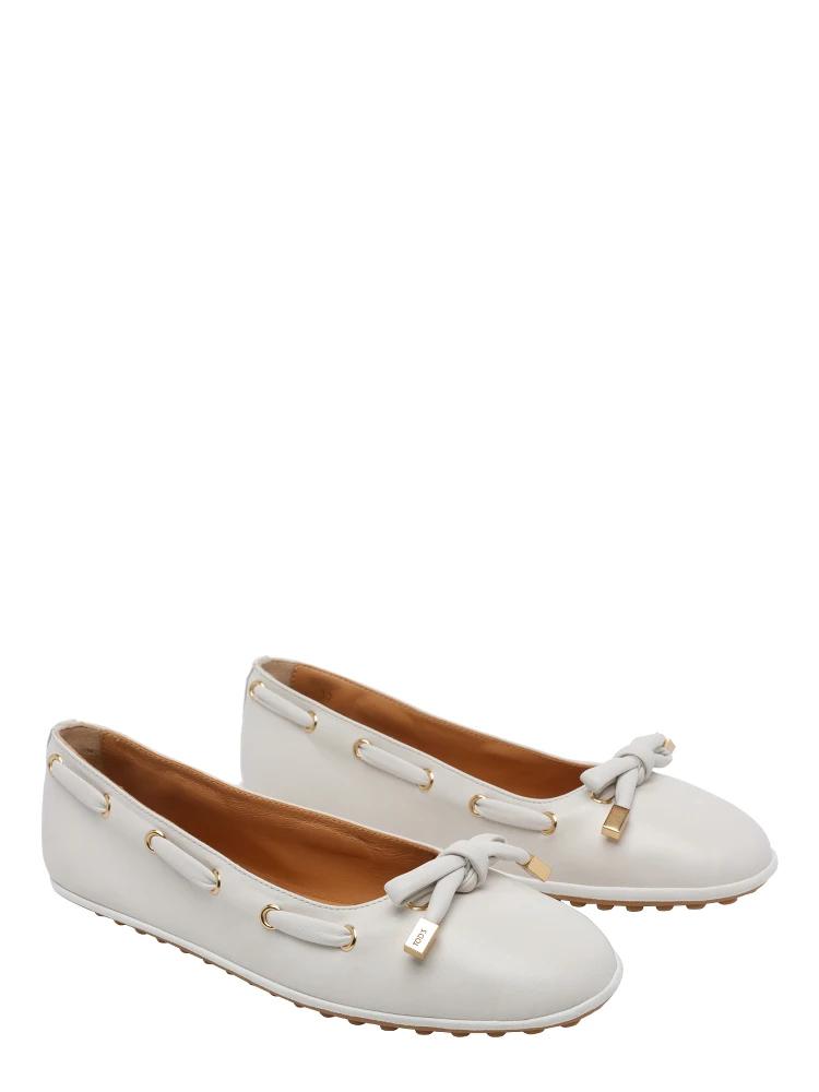 Tod's Flat shoes White alternative