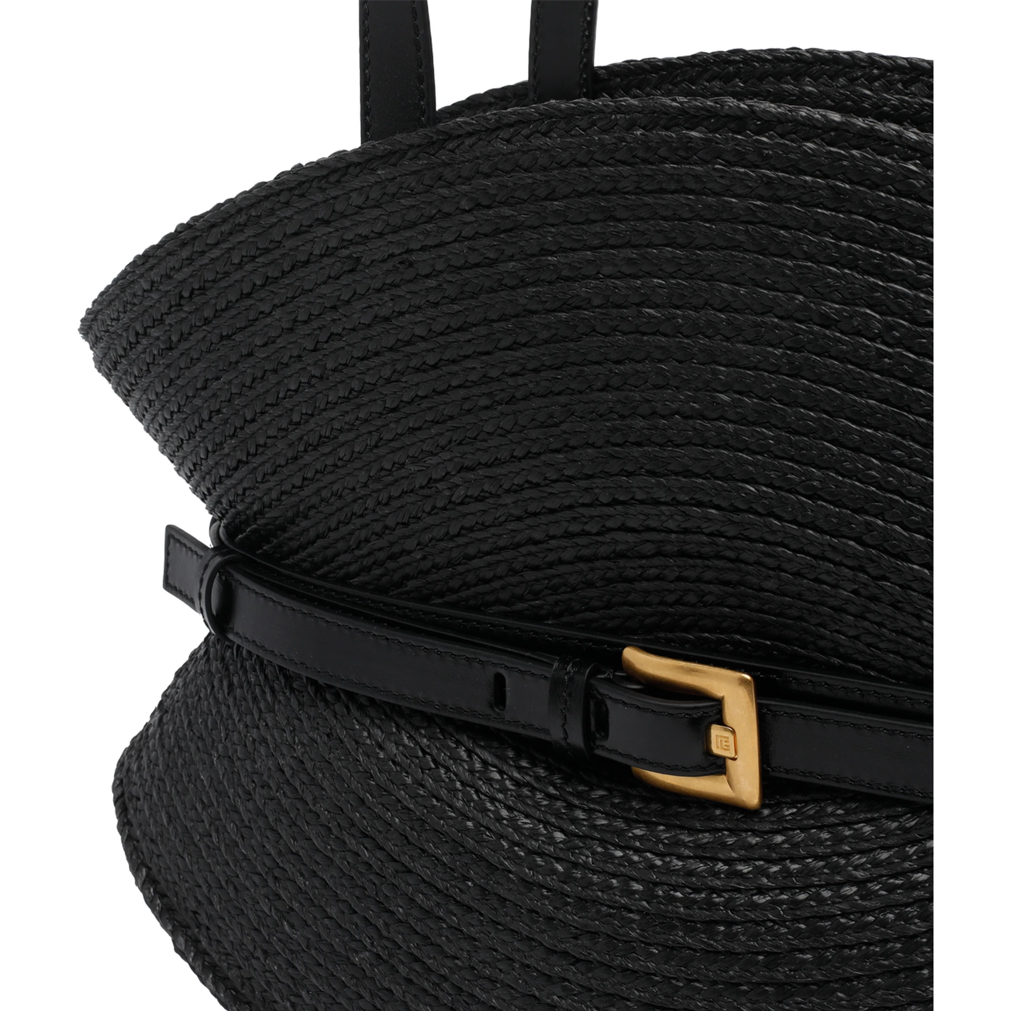 حقائب بالمان.. أسود