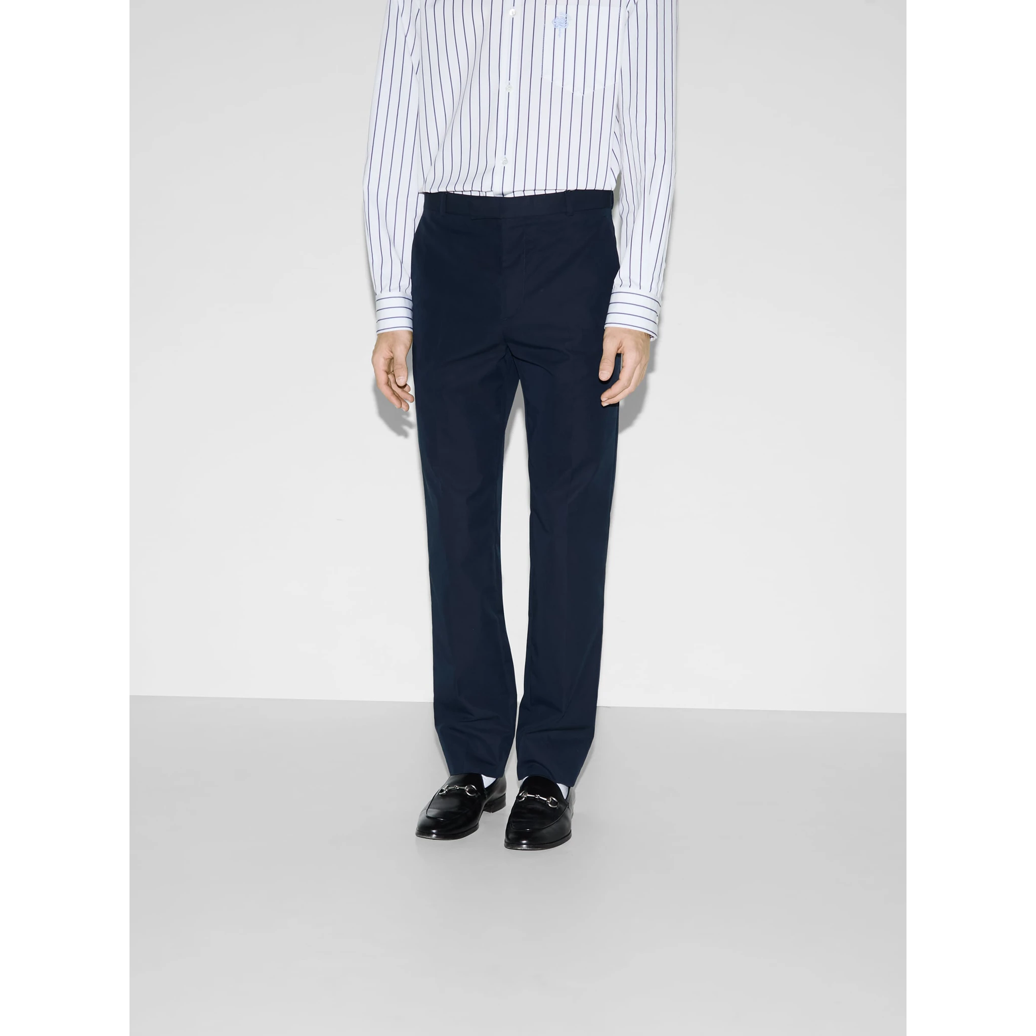 بنطال غوتشي أزرق