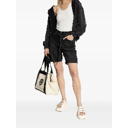 صندل أبيض من UGG