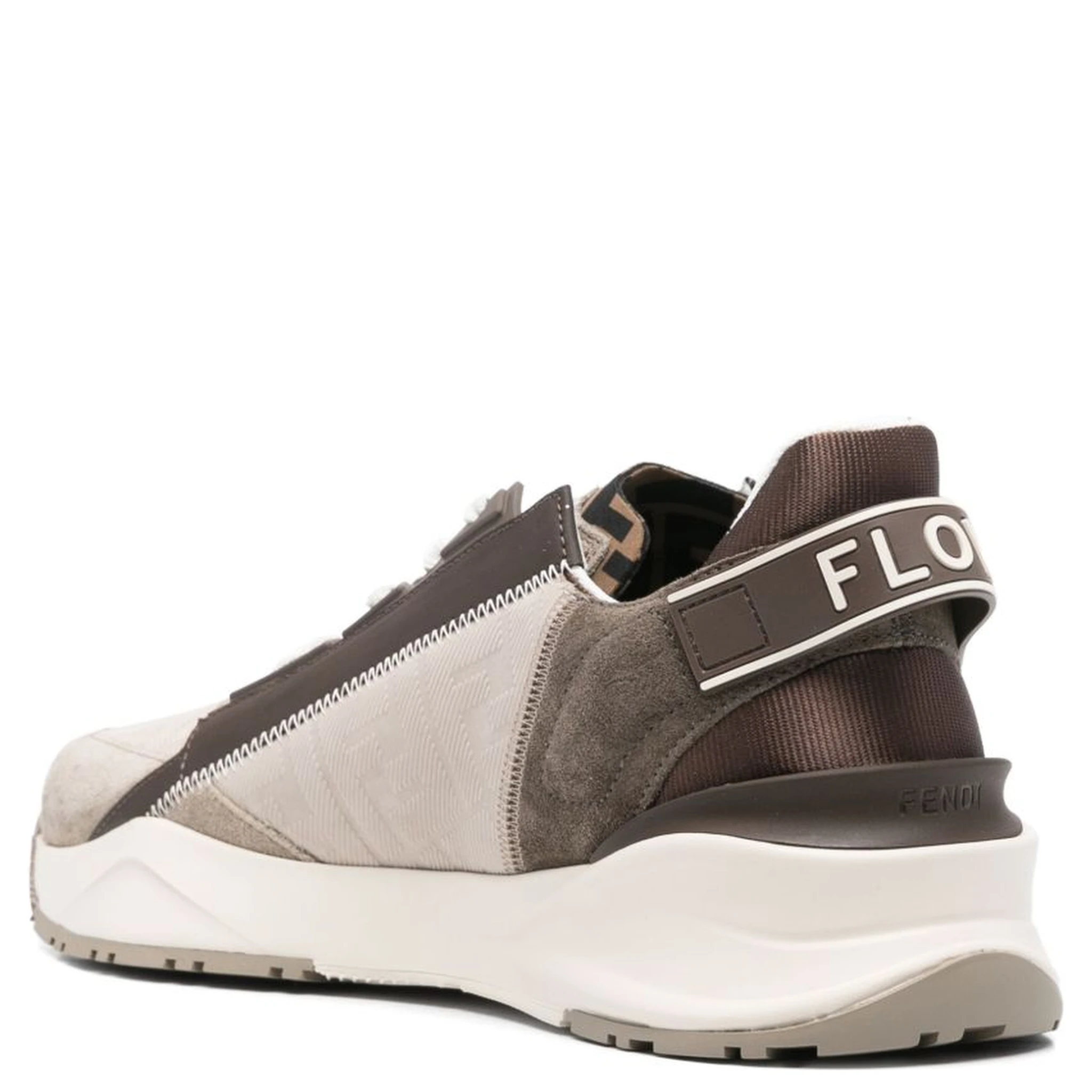 حذاء رياضي من فندي بيج