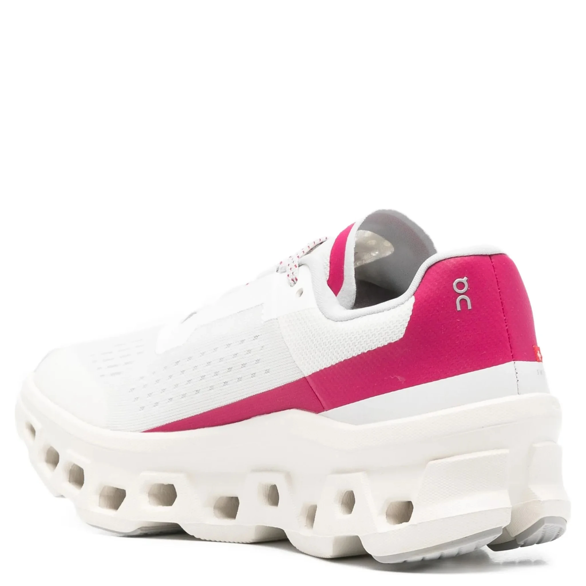 حذاء رياضي أبيض من ON