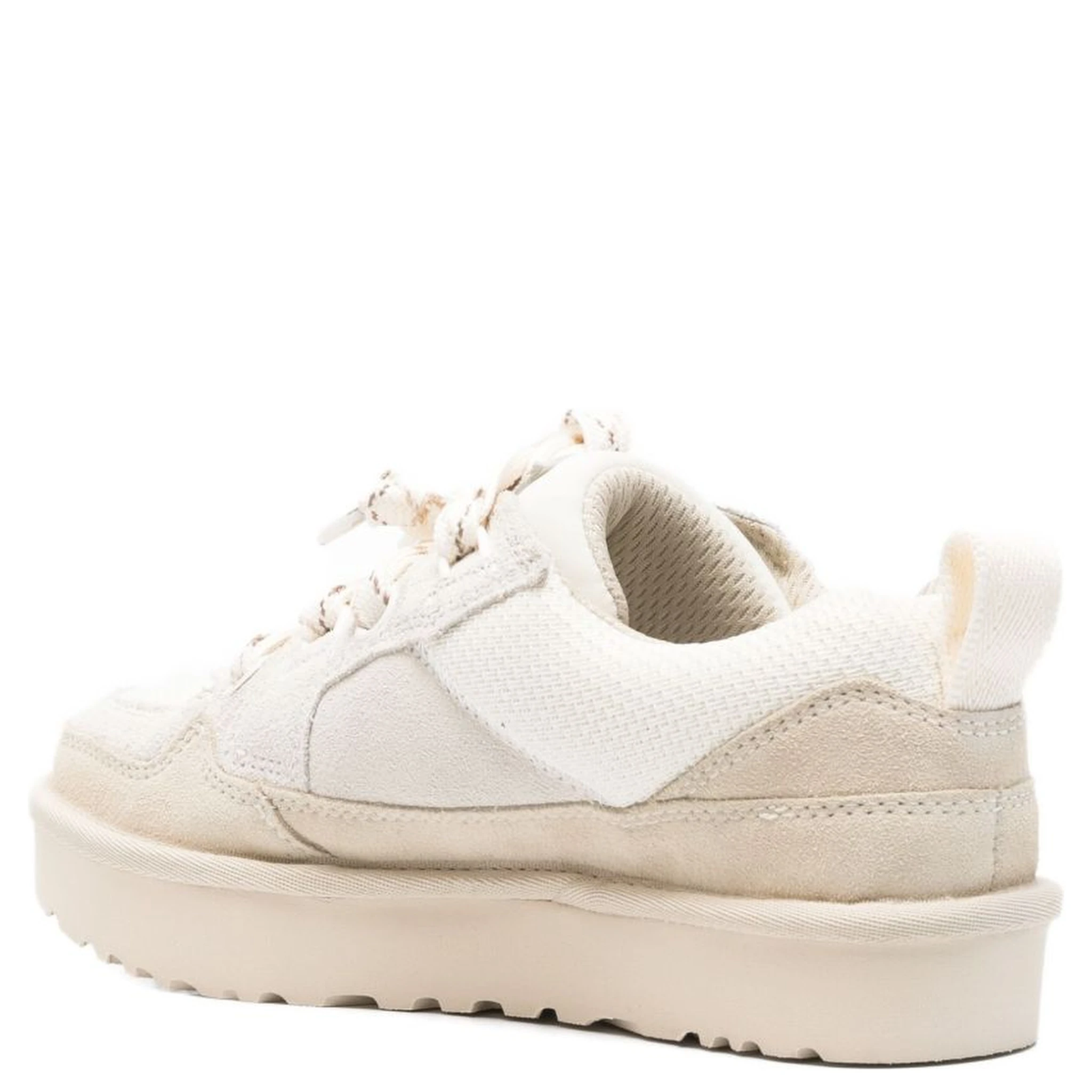 حذاء رياضي أبيض من UGG