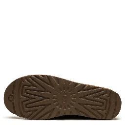 أحذية UGG بيج