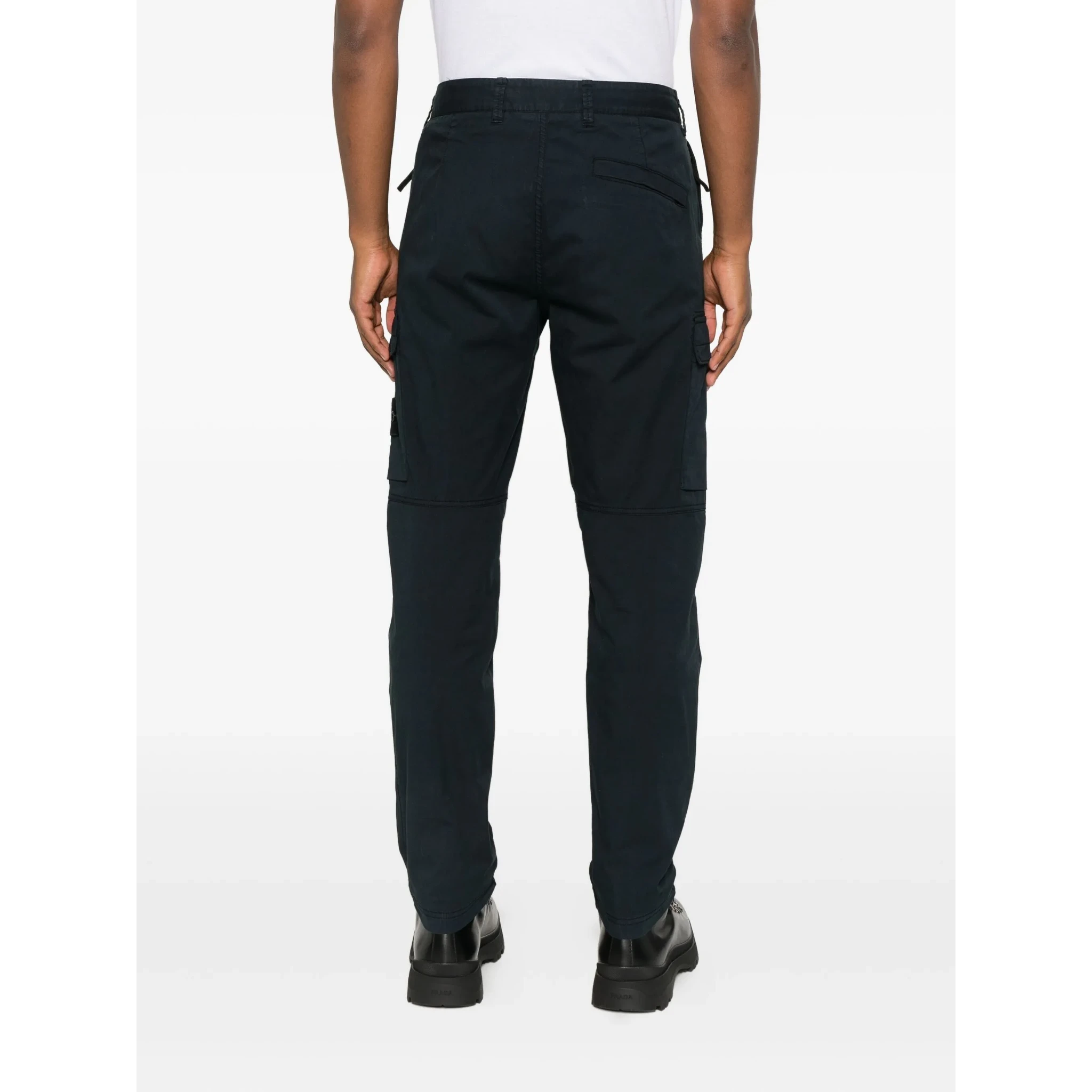 ملابس جاهزة من ستون آيلاند... أزرق