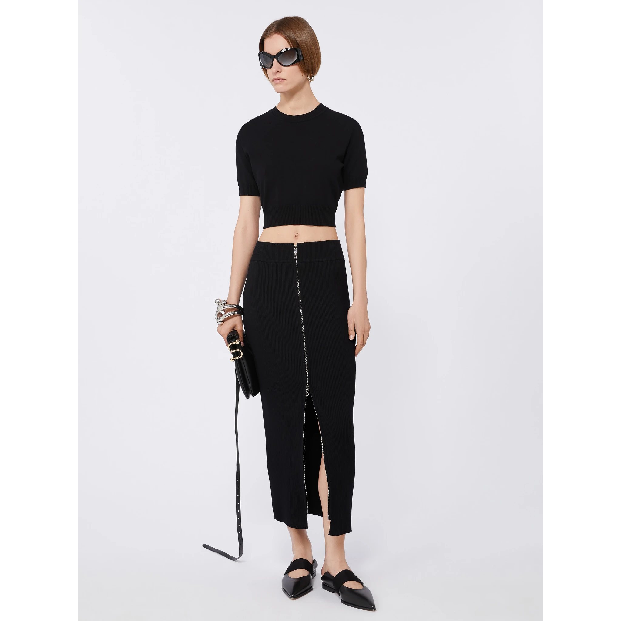 تنانير سبورت ماكس سوداء