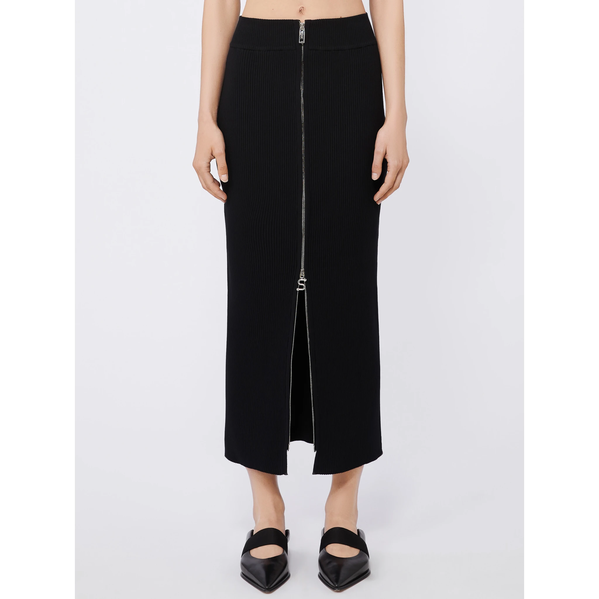 تنانير سبورت ماكس سوداء