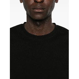 تيشيرتات وبولو سوداء من سان لوران