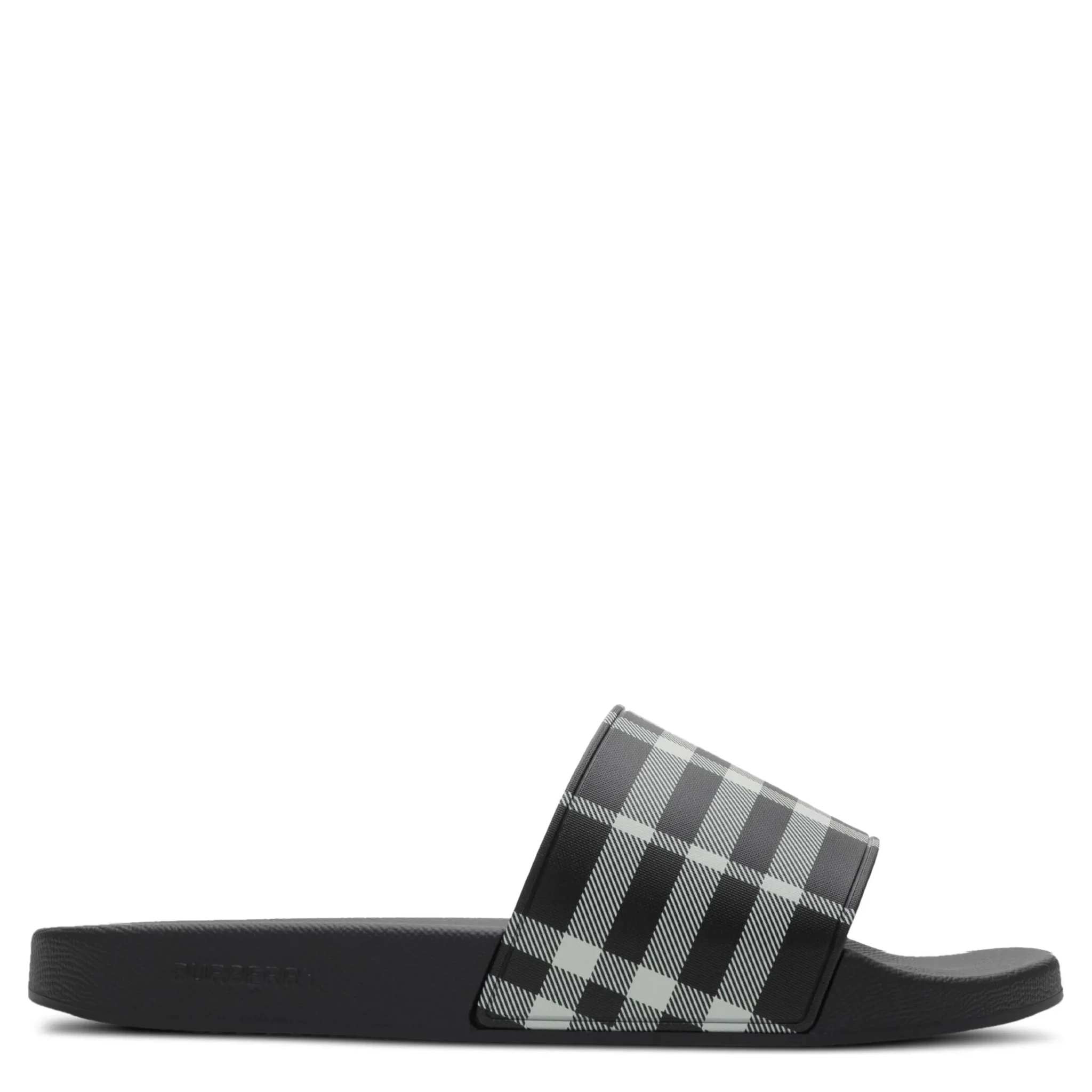 صندل بربري أسود