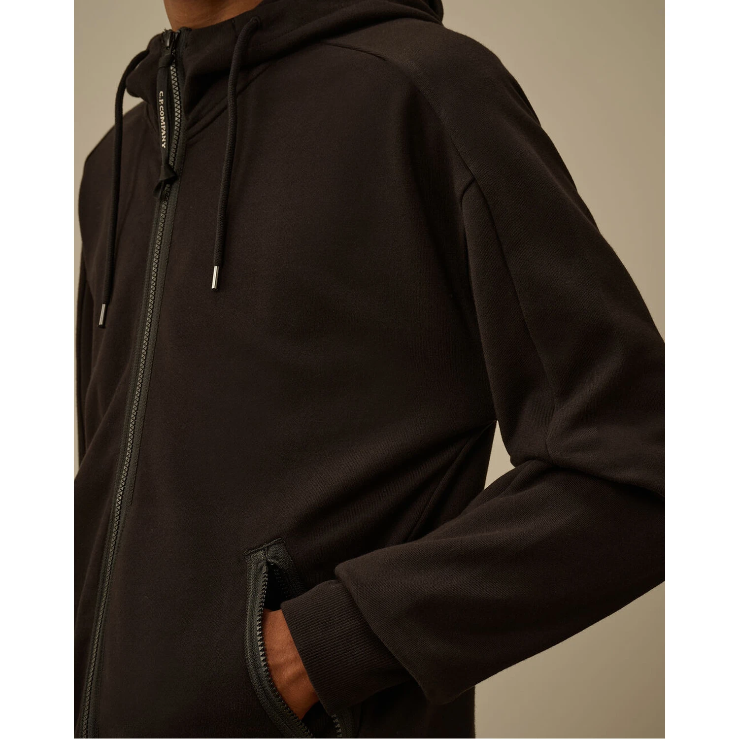 كنزات CP COMPANY سوداء
