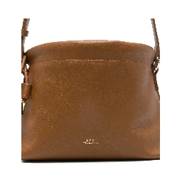 أكياس APC.. بنية اللون