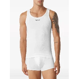 ملابس داخلية بيضاء من فرزاتشي