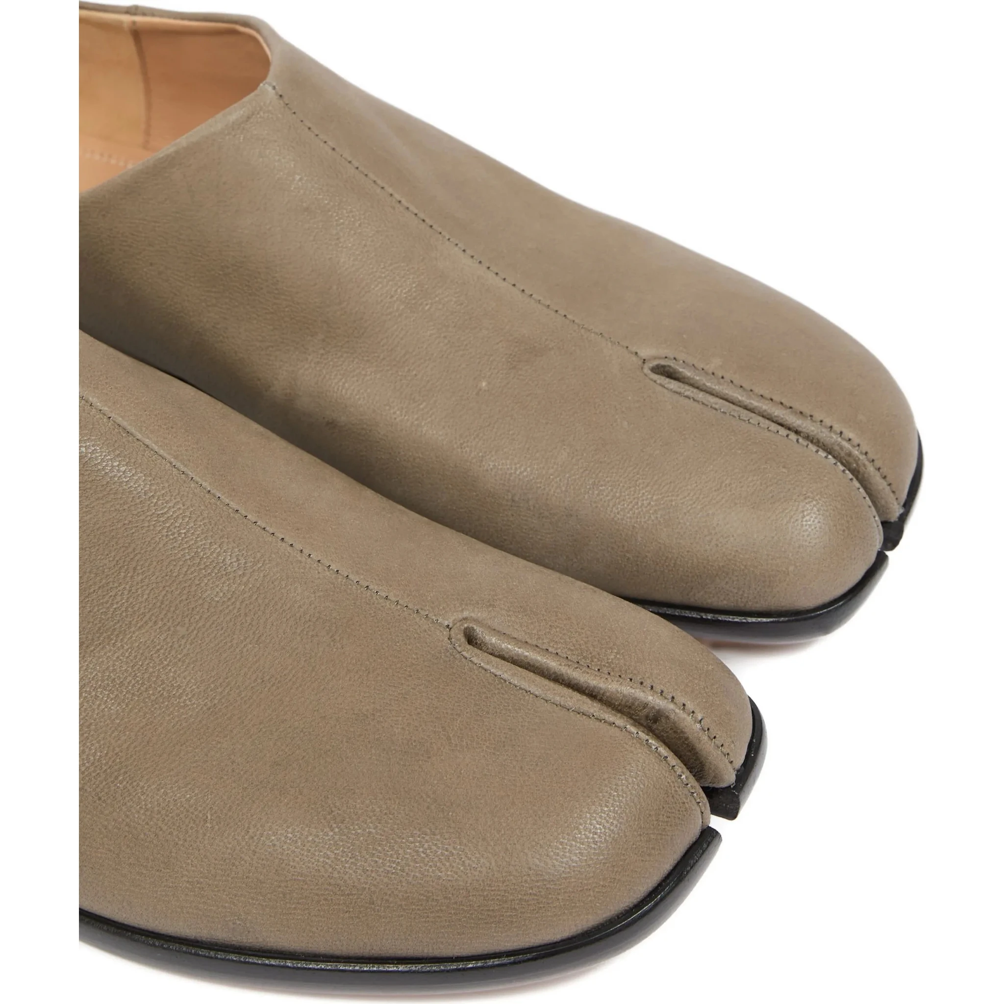 Tabi leather loafers