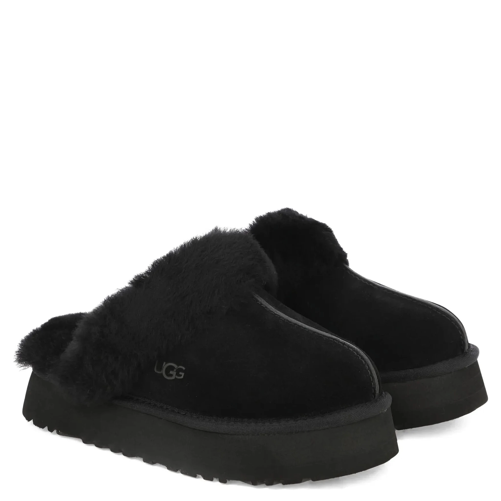 صندل UGG أسود