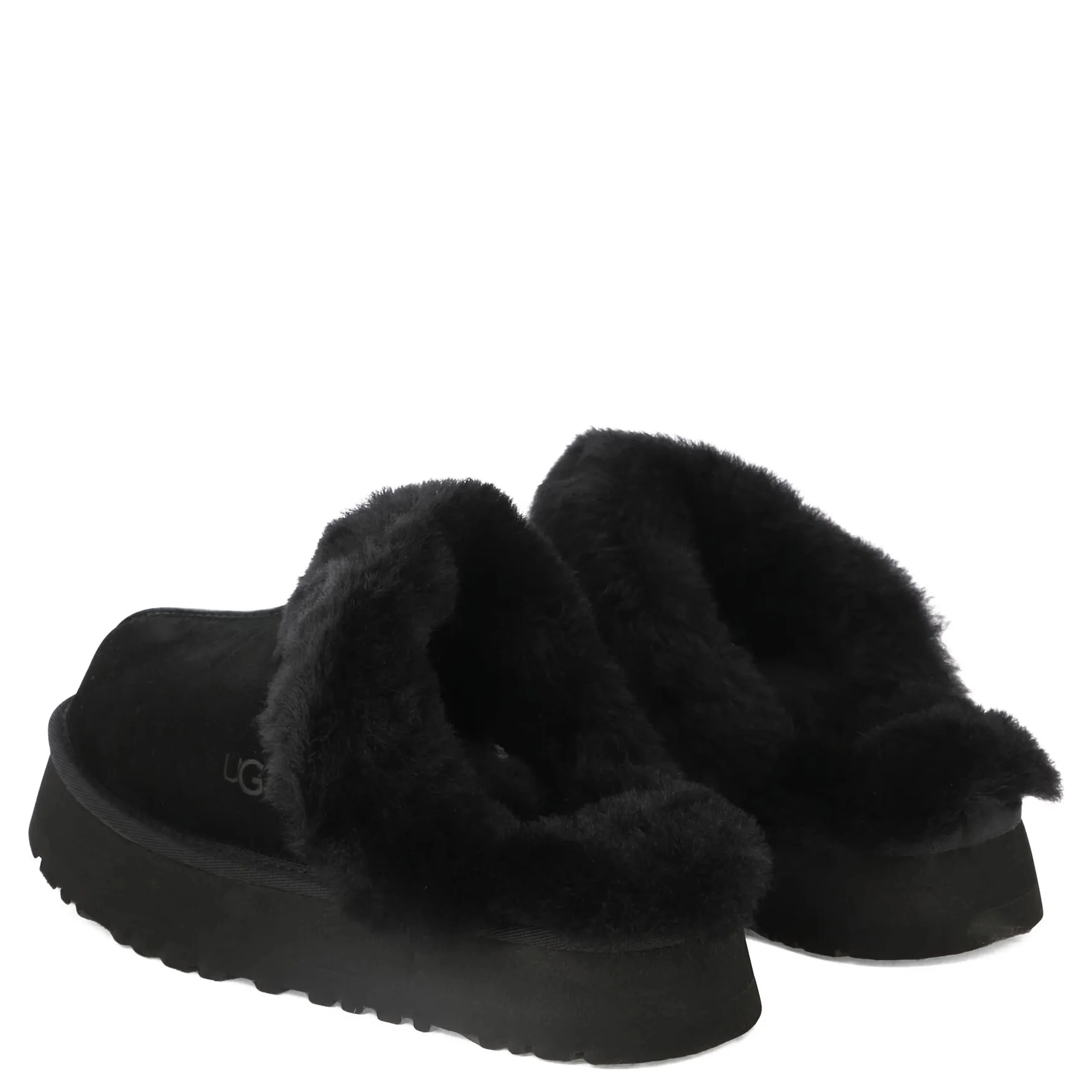 صندل UGG أسود