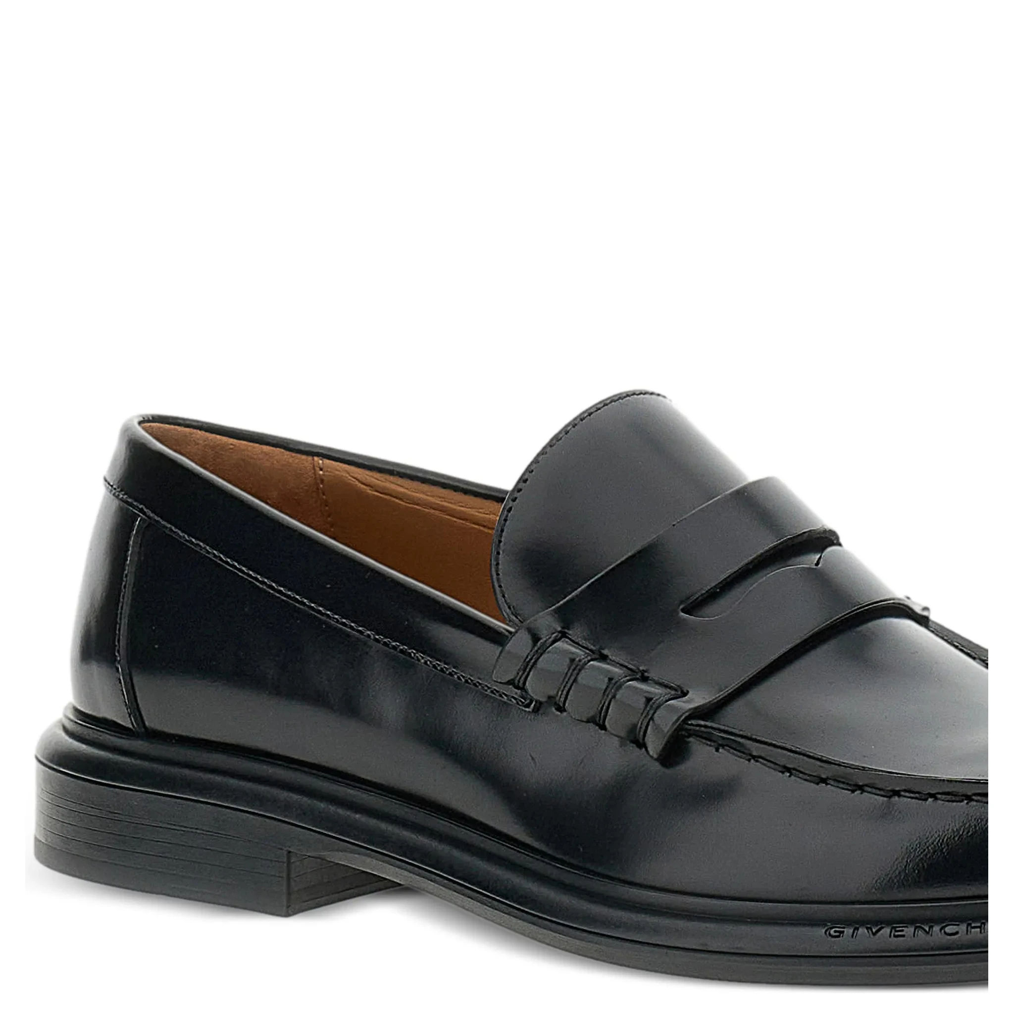 حذاء جيفنشي مسطح أسود