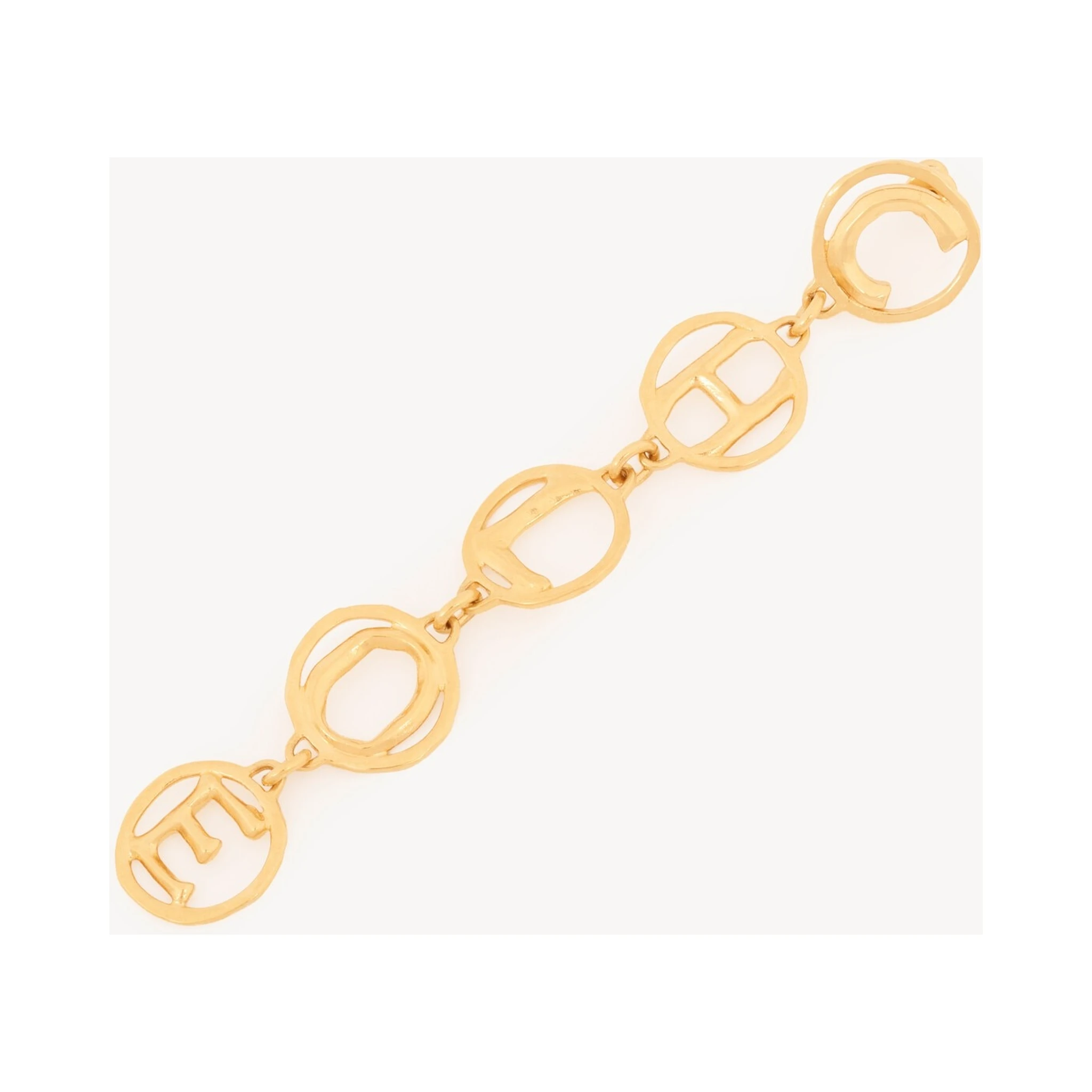 مجوهرات كلوي الذهبية