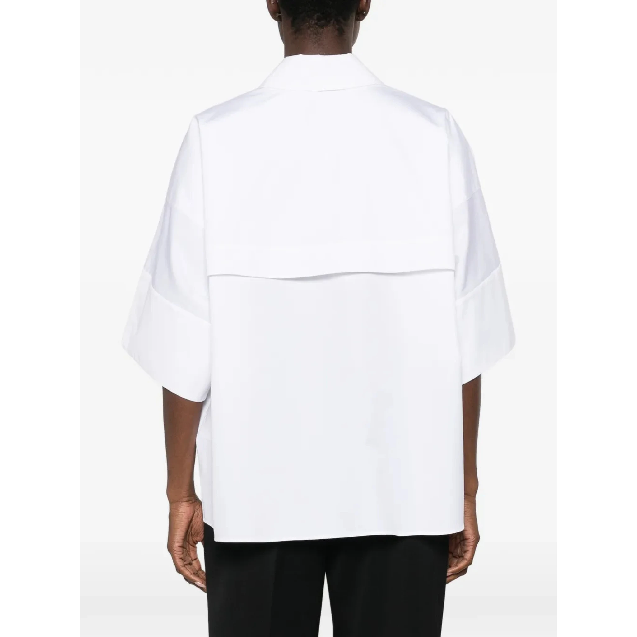 قمصان جيفنشي بيضاء