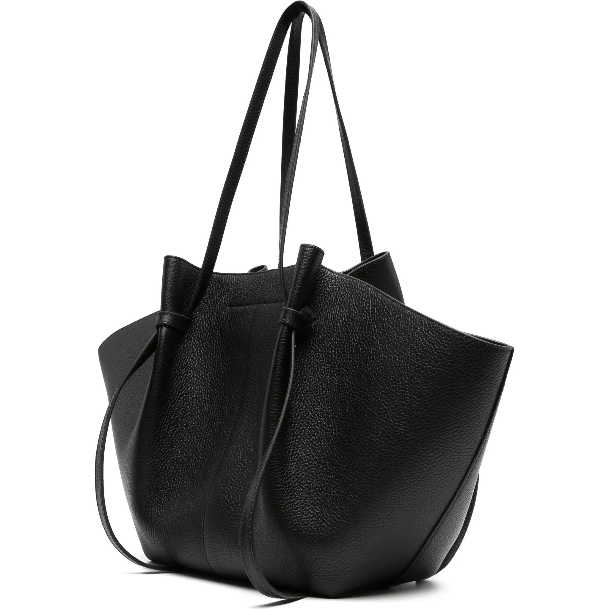 حقائب يوزيفي.. أسود