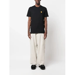 تيشيرتات وبولو من فرزاتشي باللون الأسود