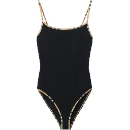 ملابس بربري سي باللون الأسود