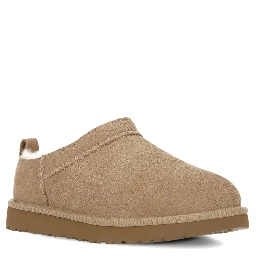 أحذية UGG بيج