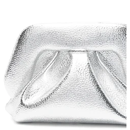 حقائب ثيمور.. فضية