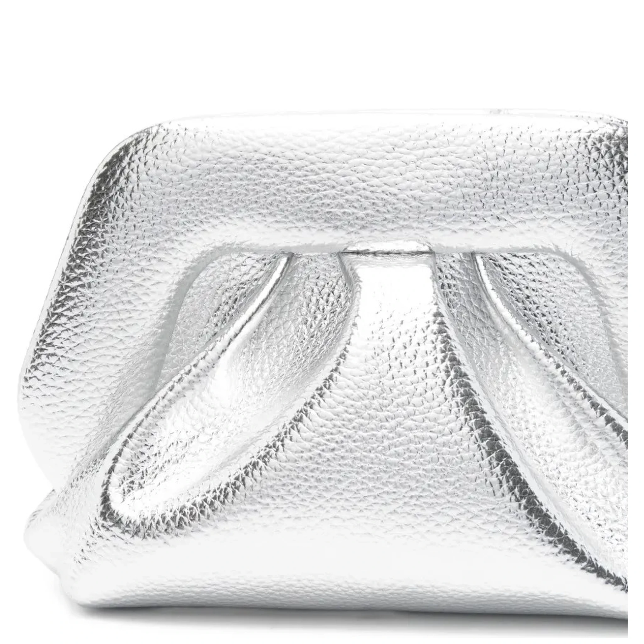 حقائب ثيمور.. فضية