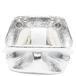 حقائب ثيمور.. فضية