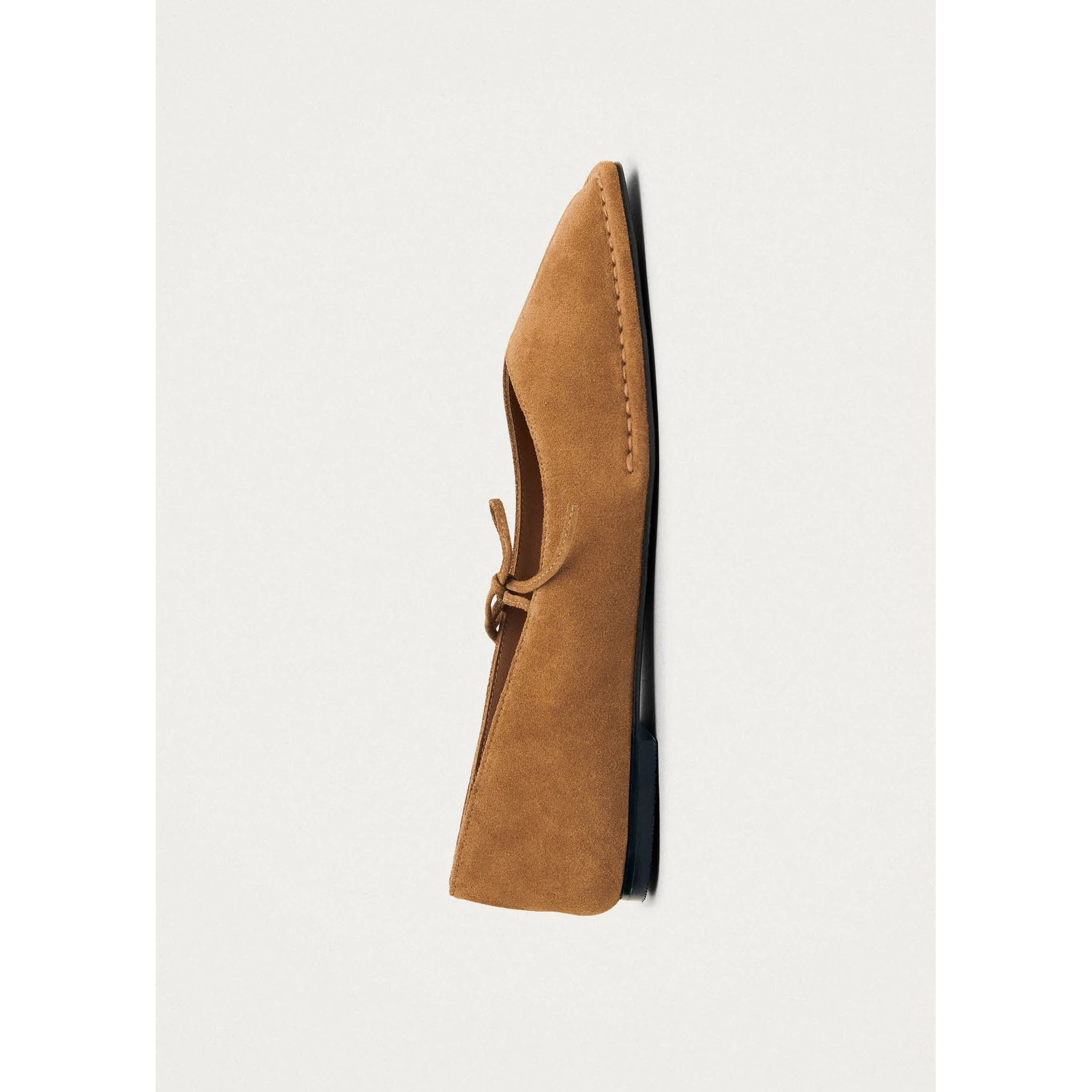 ALOHAS Flat shoes Beige