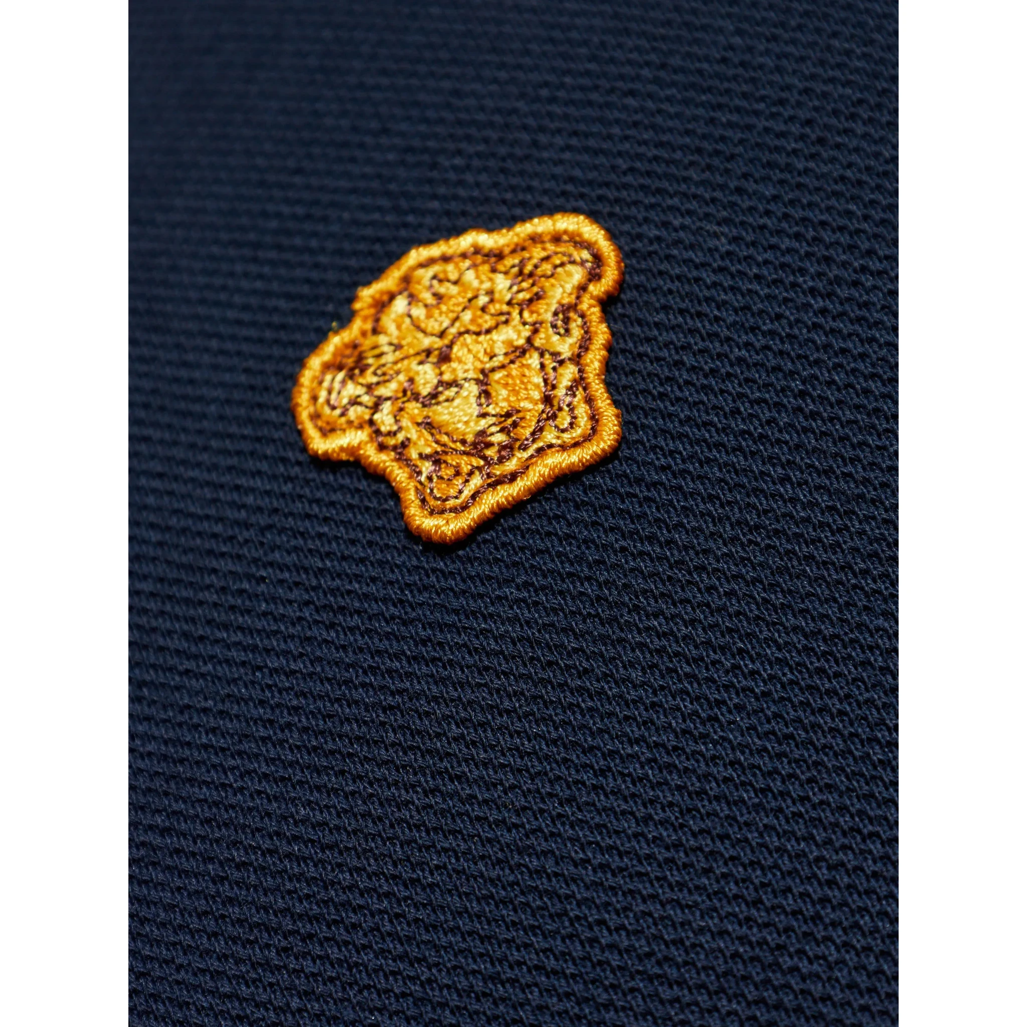 تيشيرتات وبولو من فرزاتشي باللون الأزرق