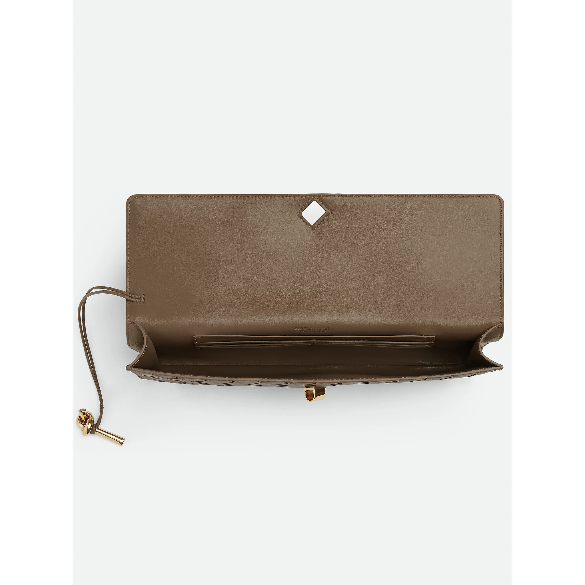 حقائب بوتيغا فينيتا.. بني