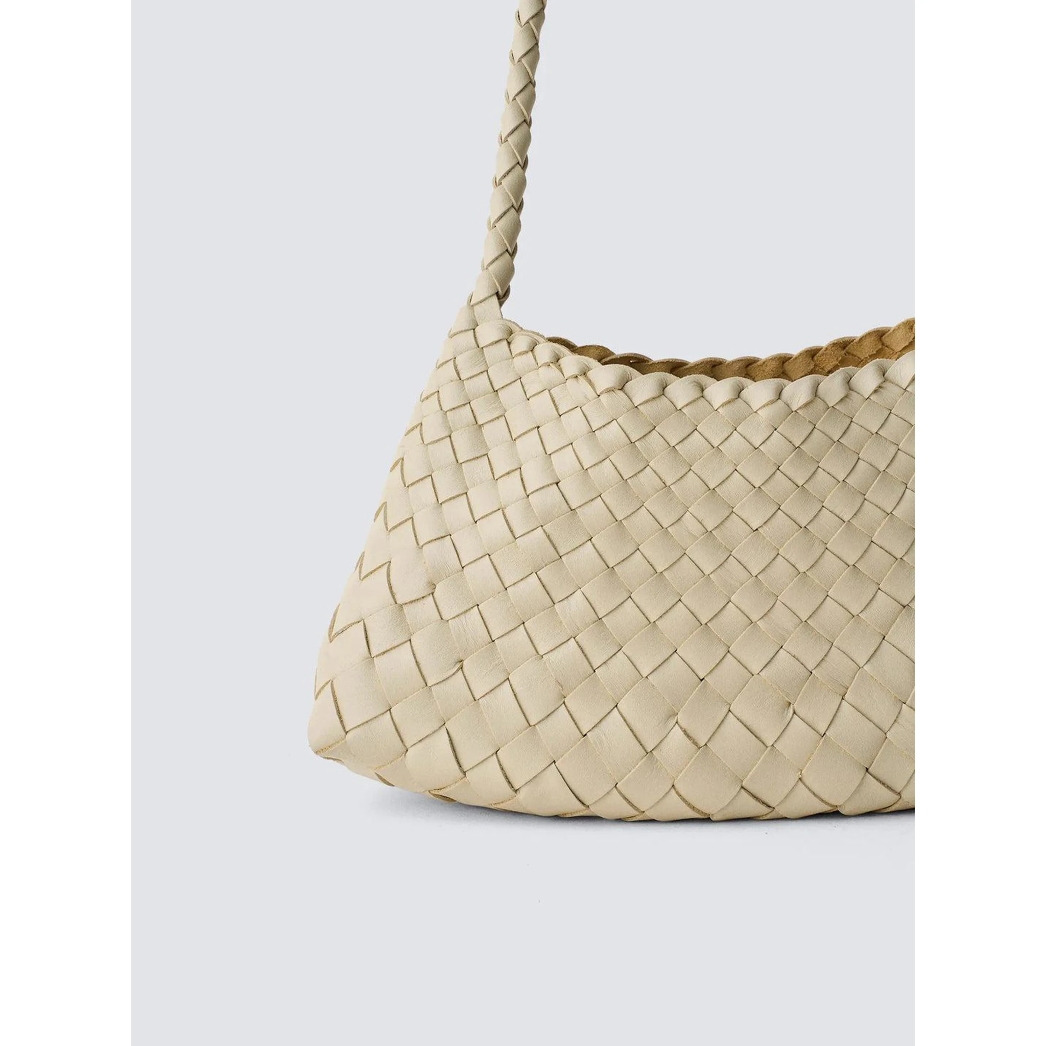 أكياس دراغون ديفيجن.. أبيض