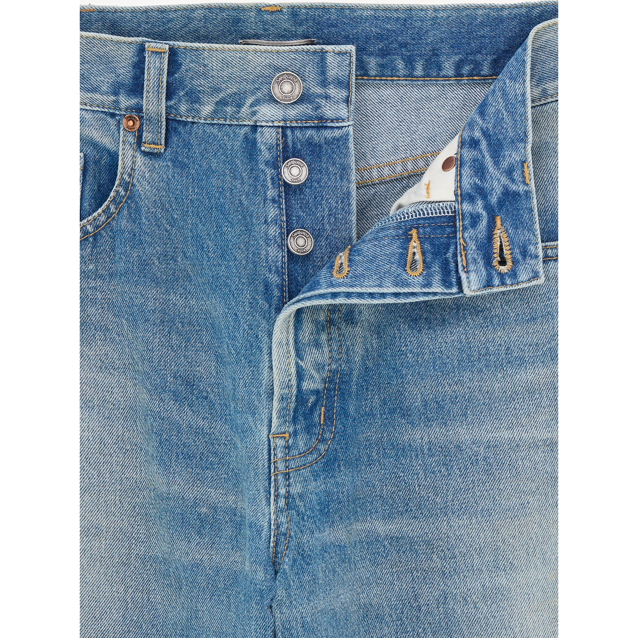 جينز سان لوران أزرق