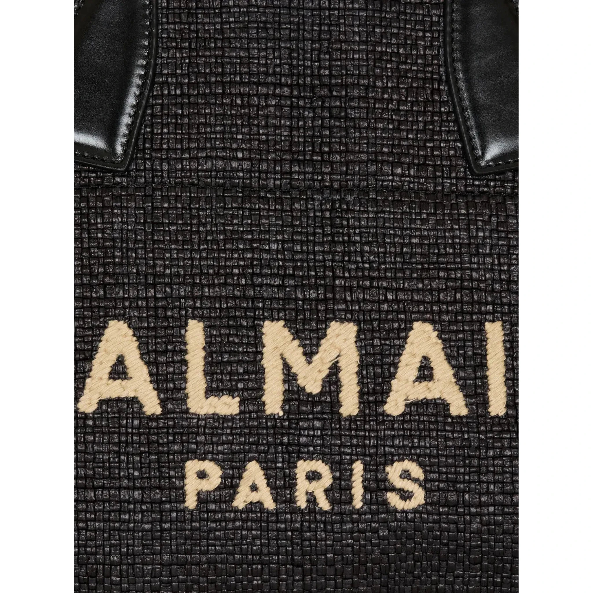 حقائب بالمان.. أسود