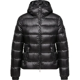 معاطف مونكلير سوداء