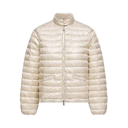 معاطف مونكلير بيضاء