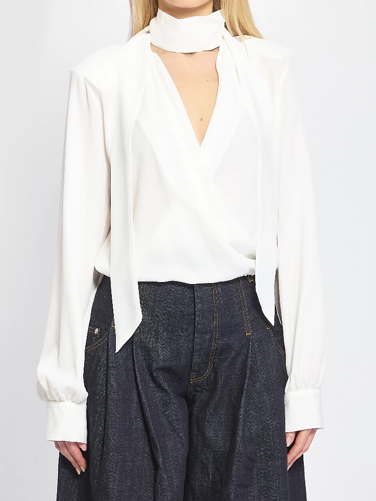 Blusa incrociata con sciarpina