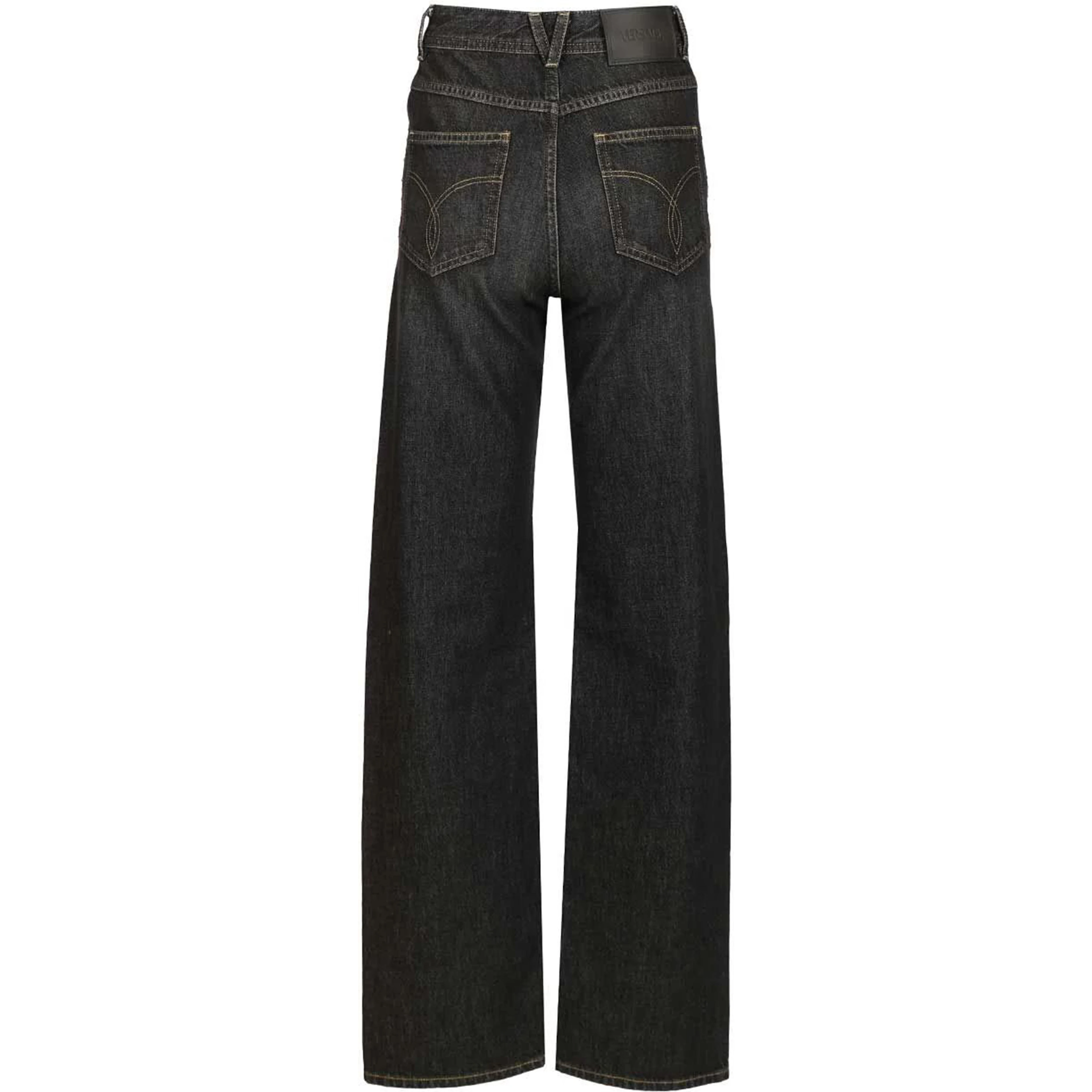 Jeans with studs