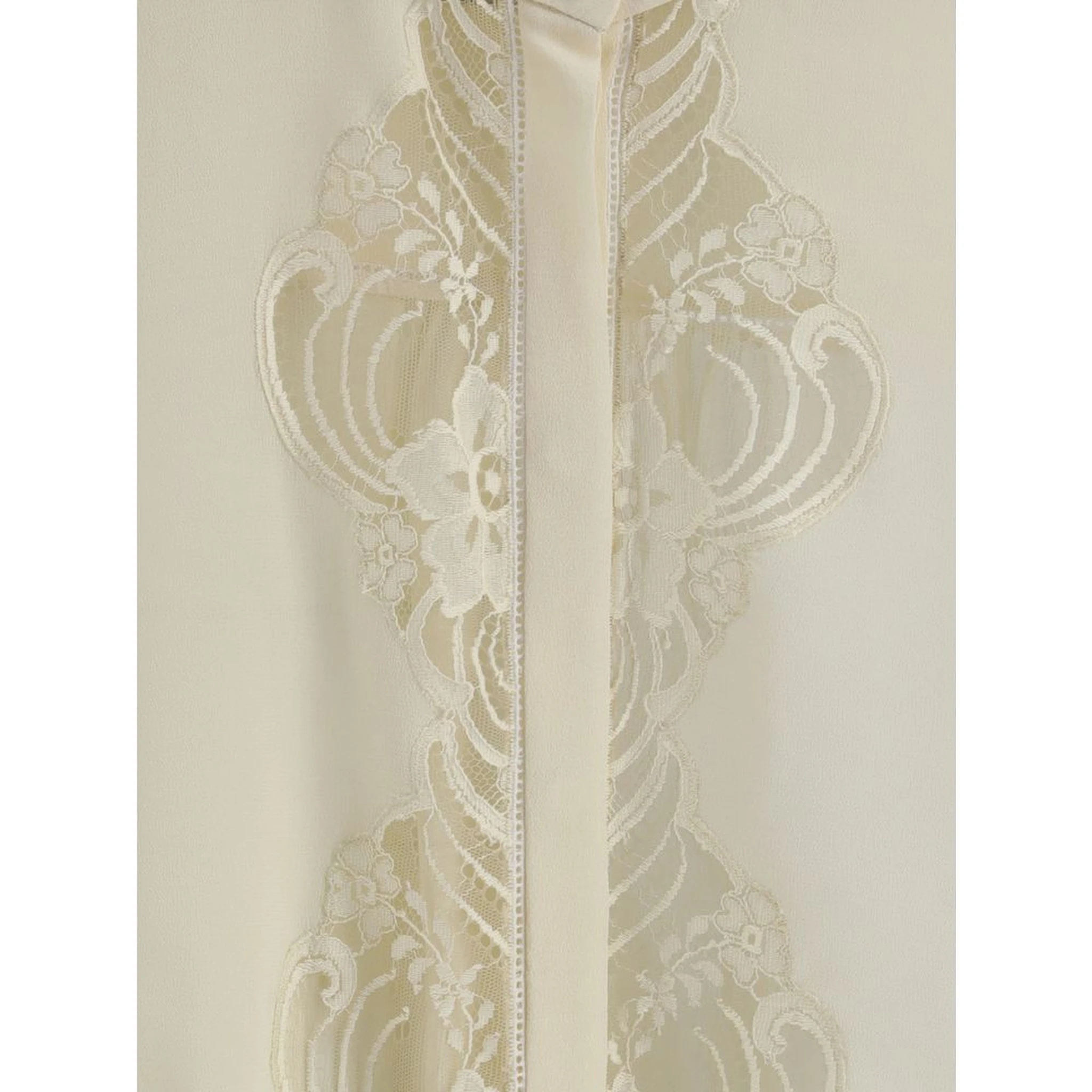 بلوزة حريرية بيج