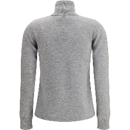 كنزة صوفية رمادية برقبة عالية