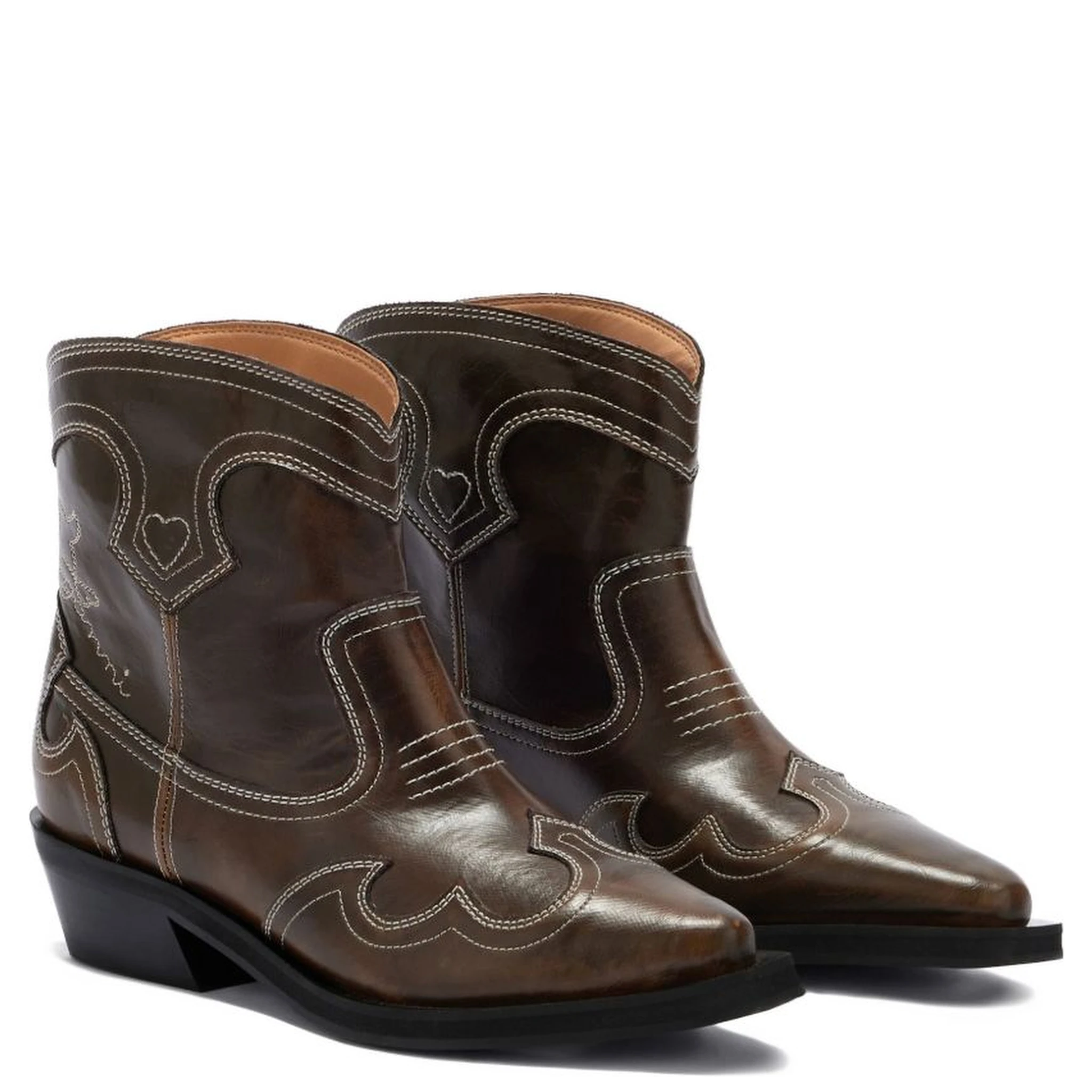 أحذية غاني الخضراء