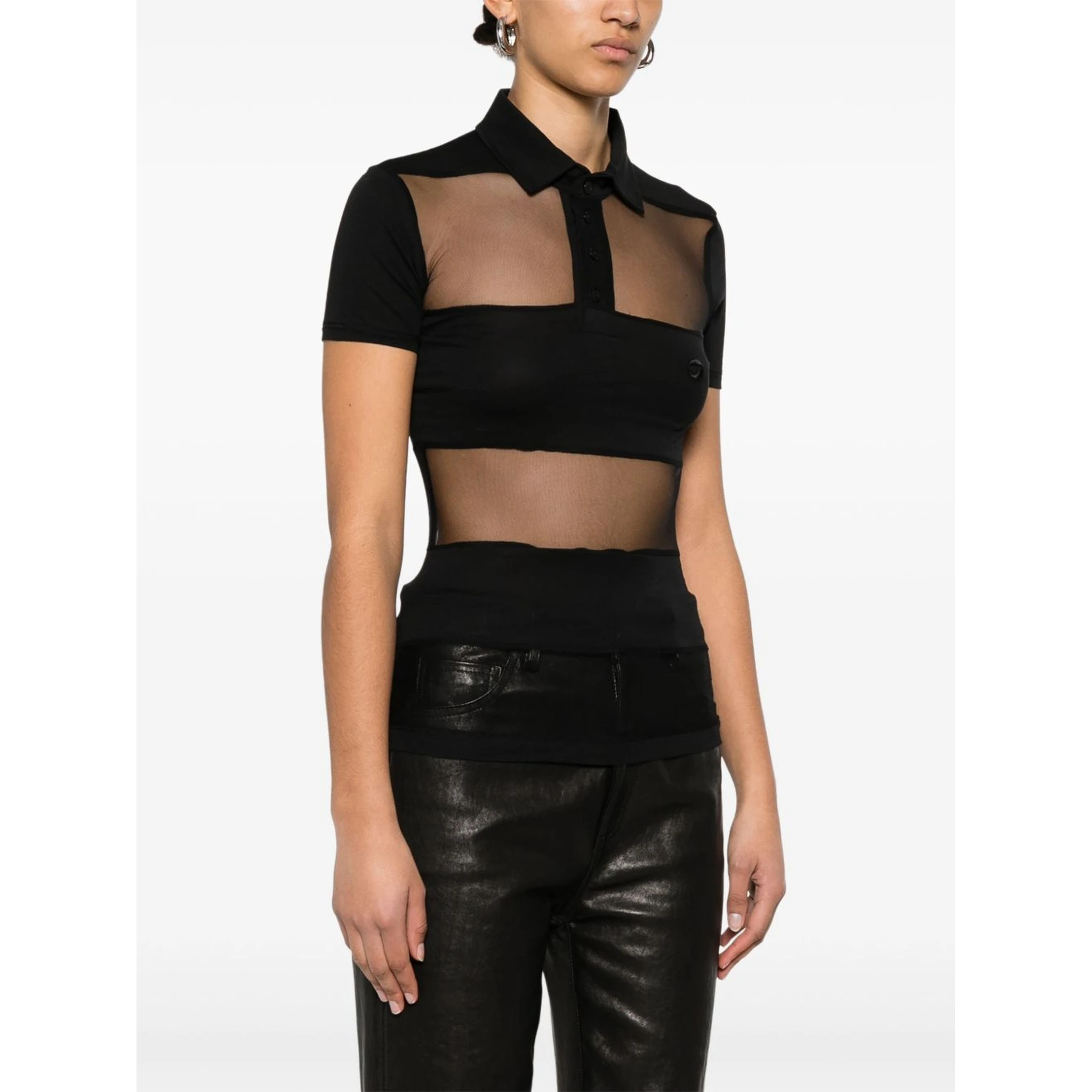 تيشيرتات وبولو سوداء من كوبرني