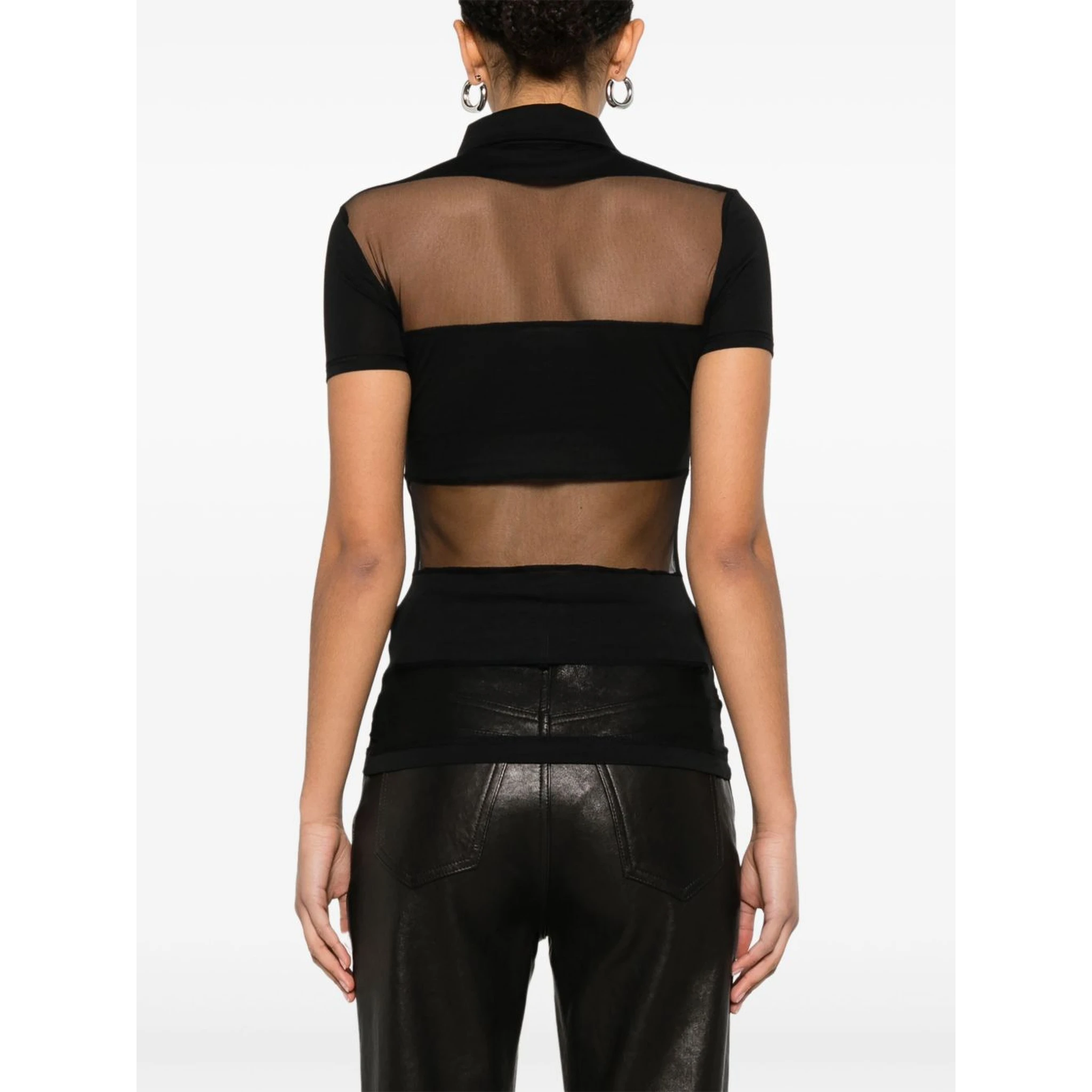 تيشيرتات وبولو سوداء من كوبرني