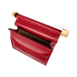 حقائب جاكيموس.. حمراء