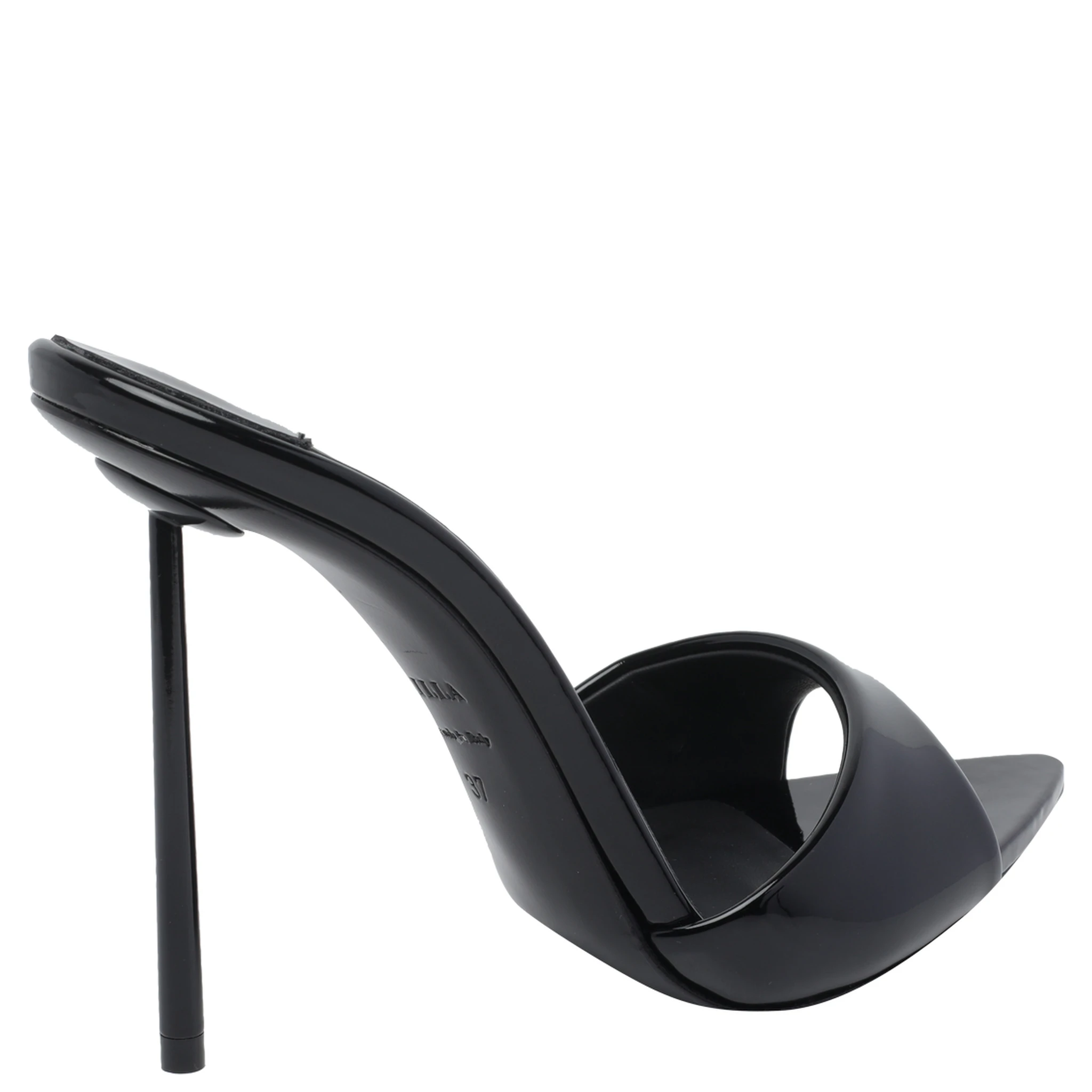 كرسي لي سيلا بكعب أسود