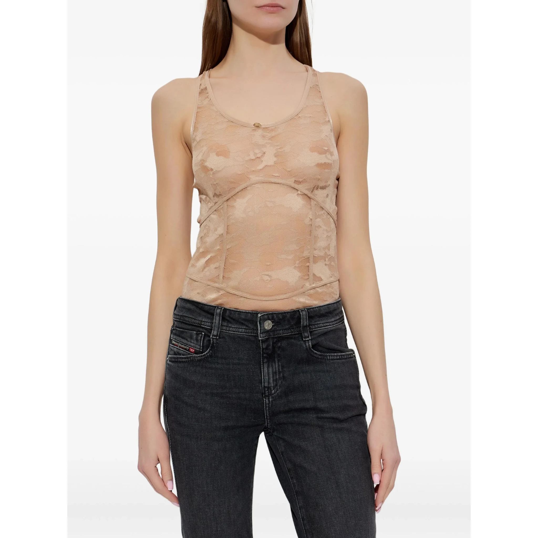 ملابس داخلية ديزل وردية