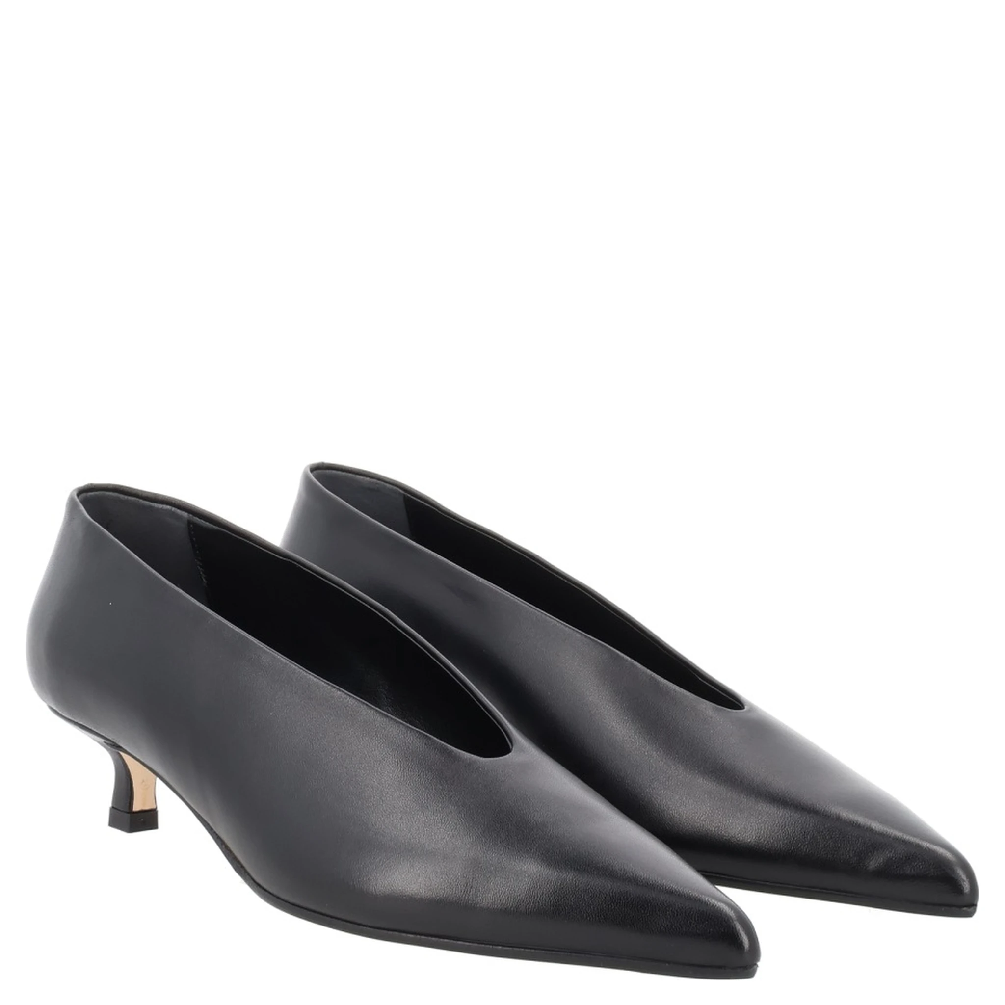 كلارا فتحة منخفضة