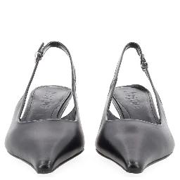 فتحة رقبة "كاترينا"