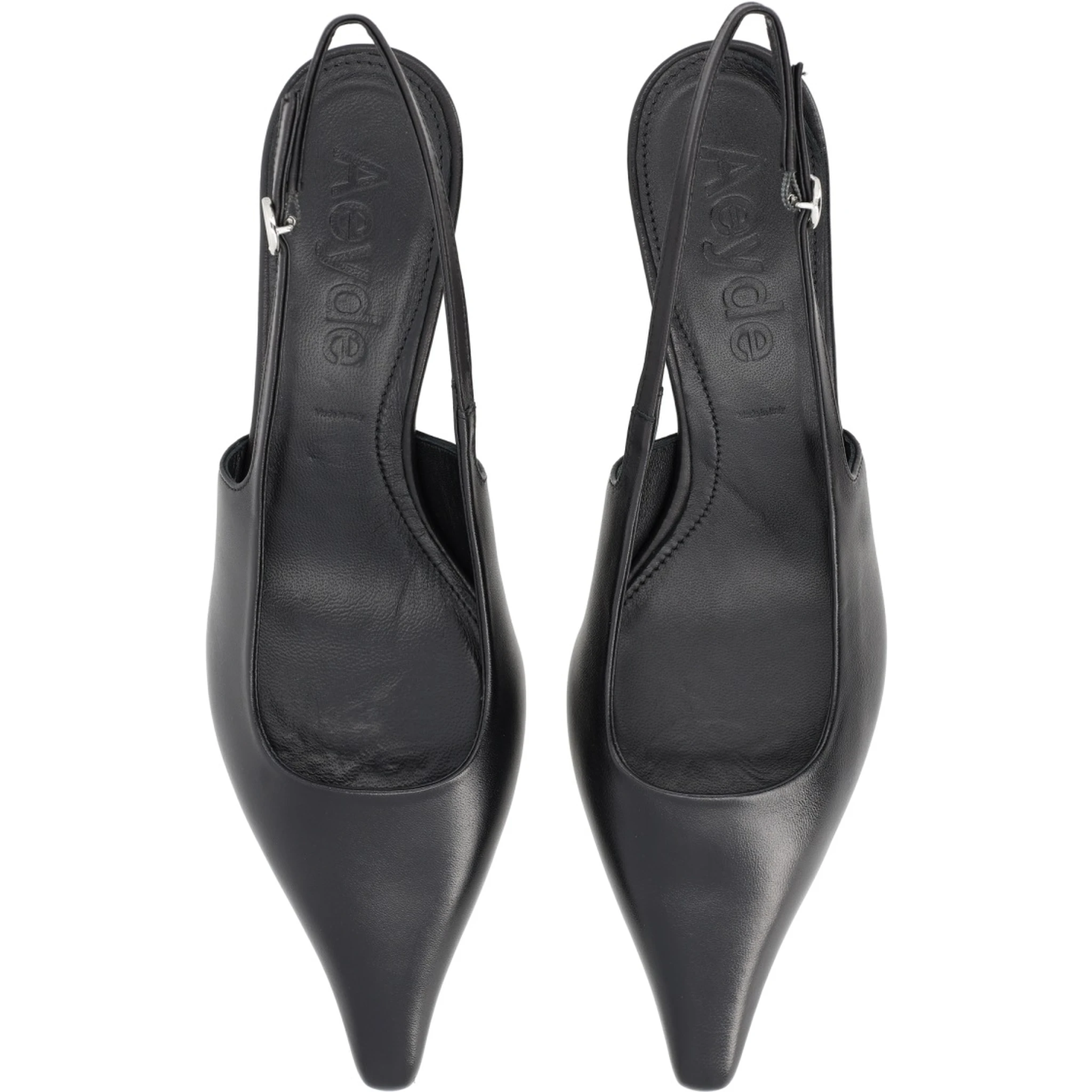 فتحة رقبة "كاترينا"